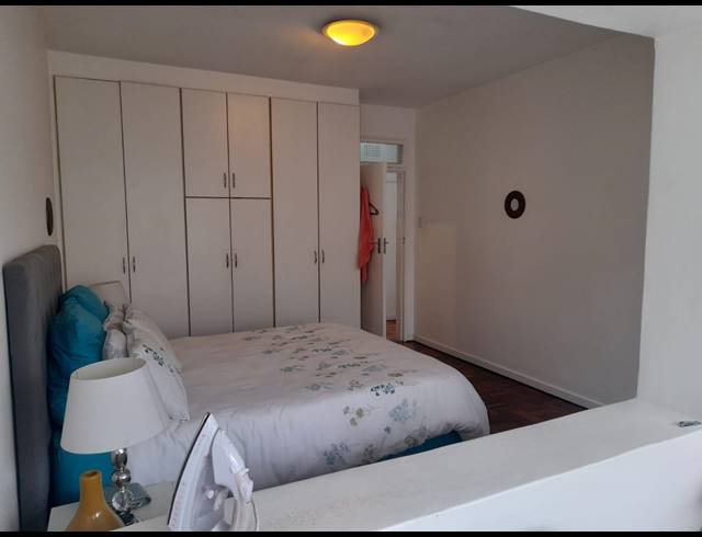 1 BEDROOM FLAT RENTED IN ESSENWOOD